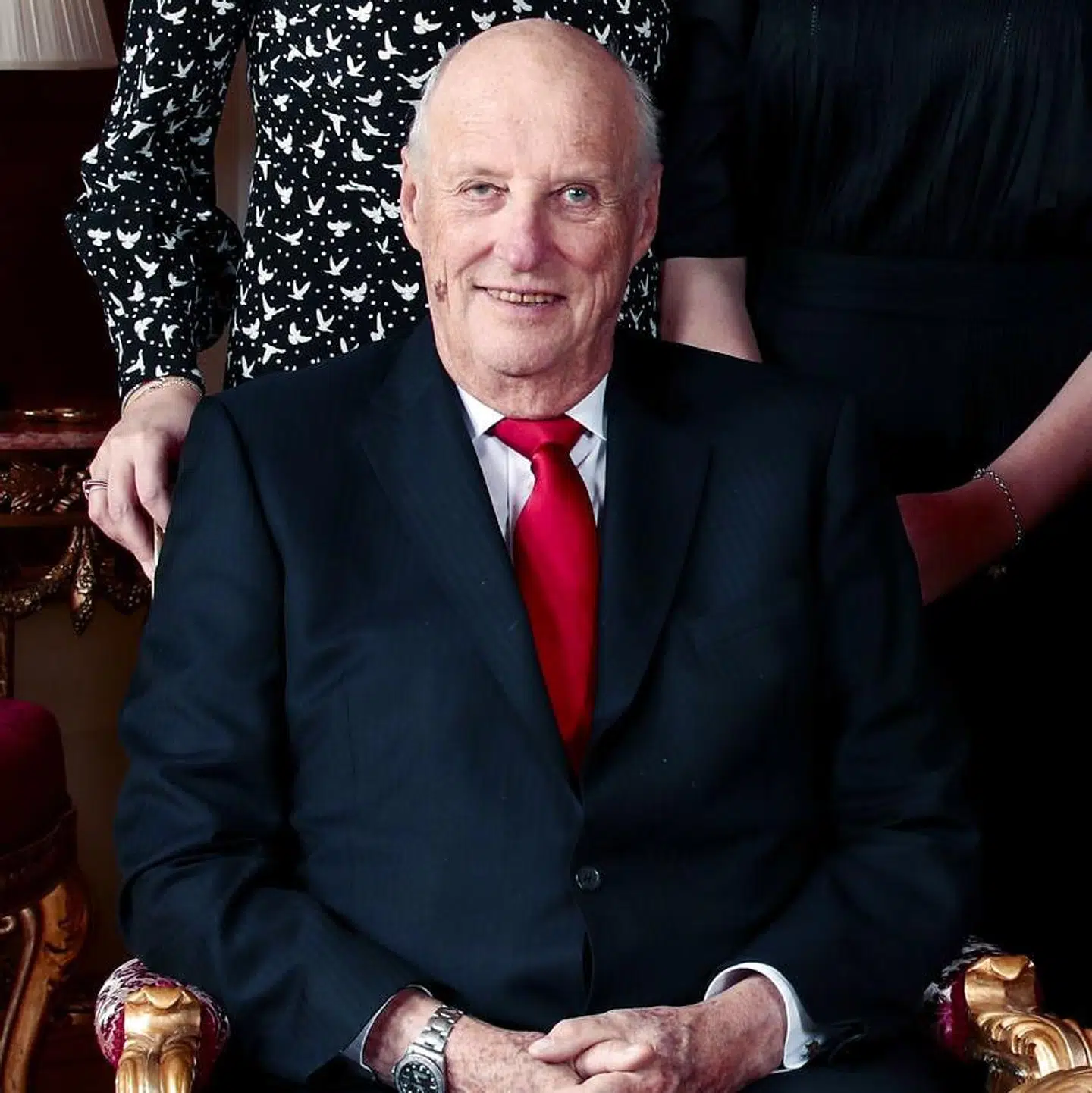 Kong Harald fotograferet for et års tid siden.