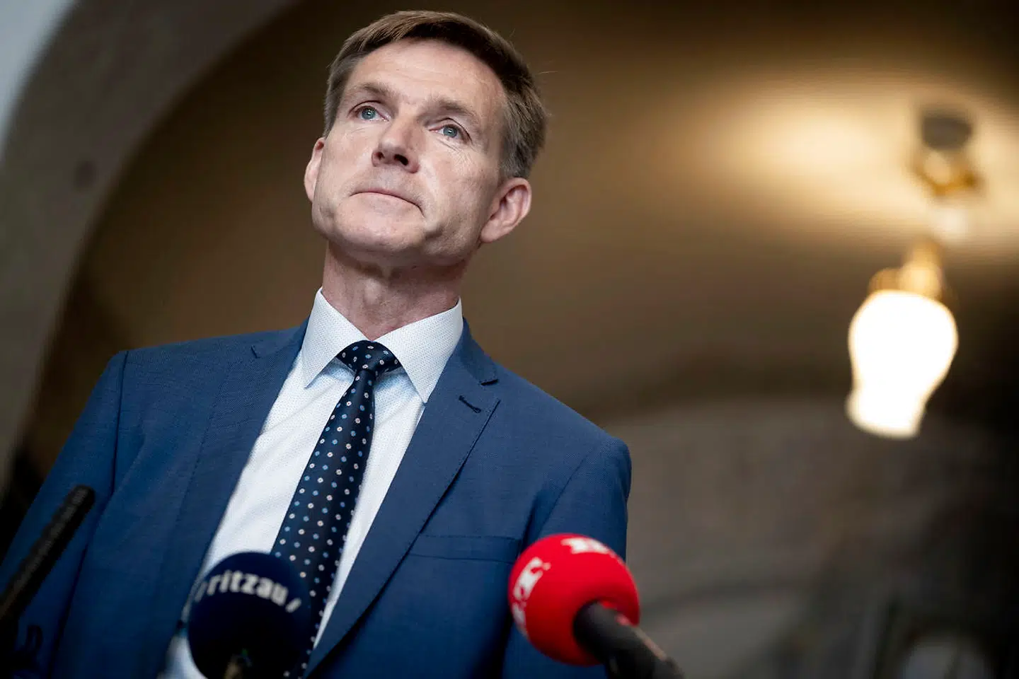 Partilederne med bl.a Dansk Folkepartis Kristian Thulesen Dahl mødes med statsminister Mette Frederiksen (S) om yderligere genåbning i fase 2 på Christiansborg, onsdag den 20. maj 2020. Årsagen til forhandlingerne er, at de danske tal for smittede med coronavirus er lavere end ventet.. (Foto: Liselotte Sabroe/Ritzau Scanpix)