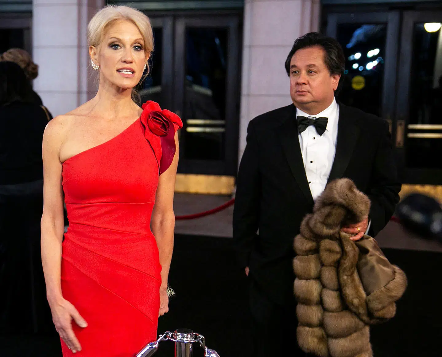 Kellyanne Conway og hendes mand, George Conway, fotograferet ved festen i forbindelse med Trumps indsættelse i 2017.