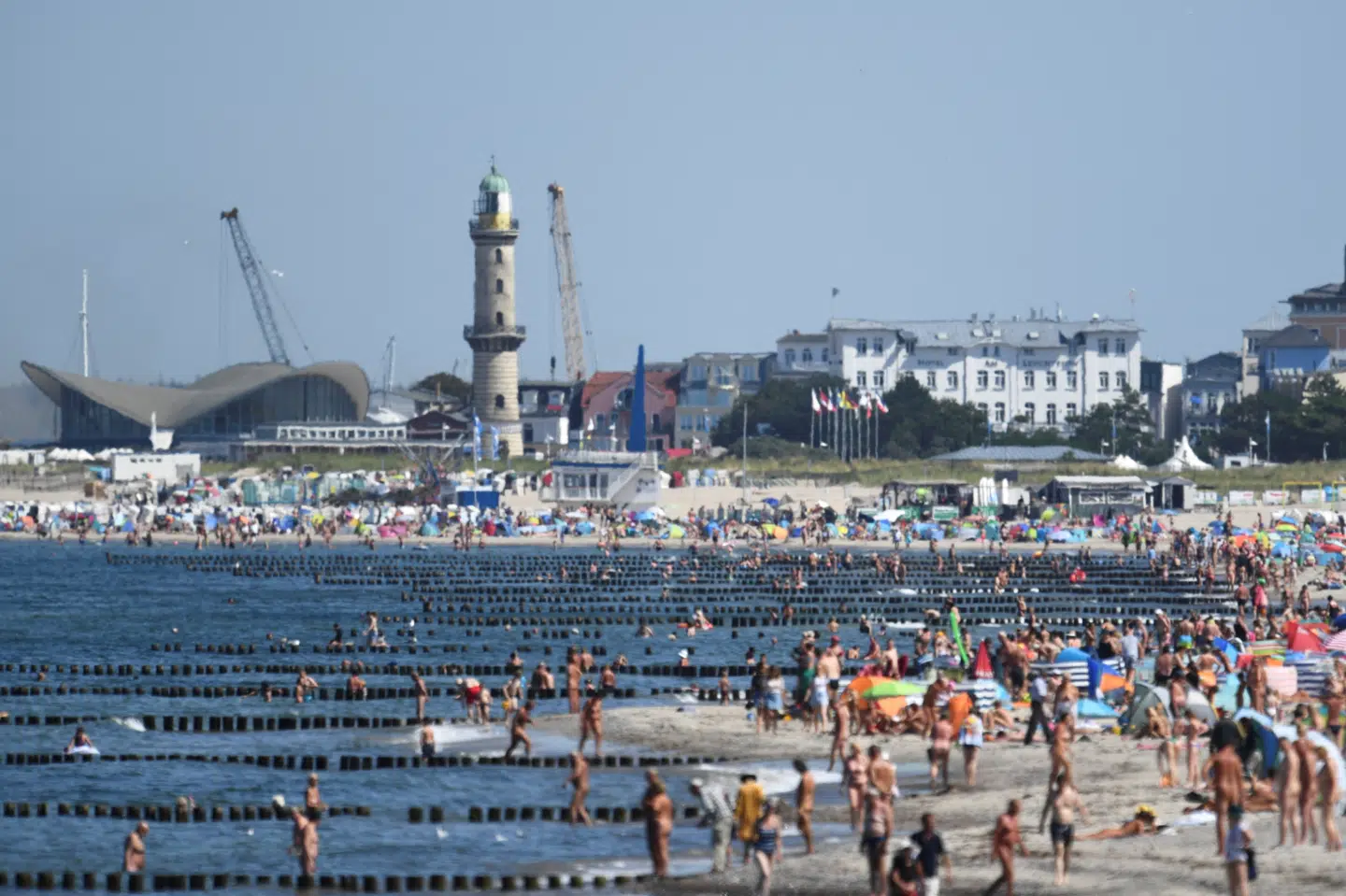 Rostock har blandt andet under coronapandemien kunnet nyde godt af sin placering ud til Østersøen. (Arkivfoto) Annegret Hilse/Reuters