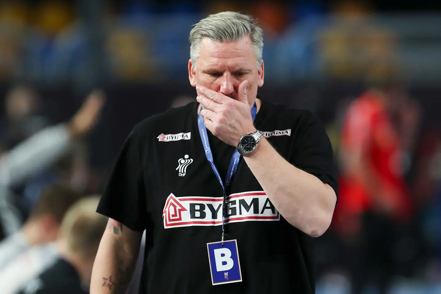 Denmark's coach Nikolaj Jacobsen reacts during the 2021 World Men's Handball Championship match between Group II teams Japan and Denmark at the Cairo Stadium Sports Hall in the Egyptian capital on January 23, 2021. (Photo by MOHAMED ABD EL GHANY / POOL / AFP)