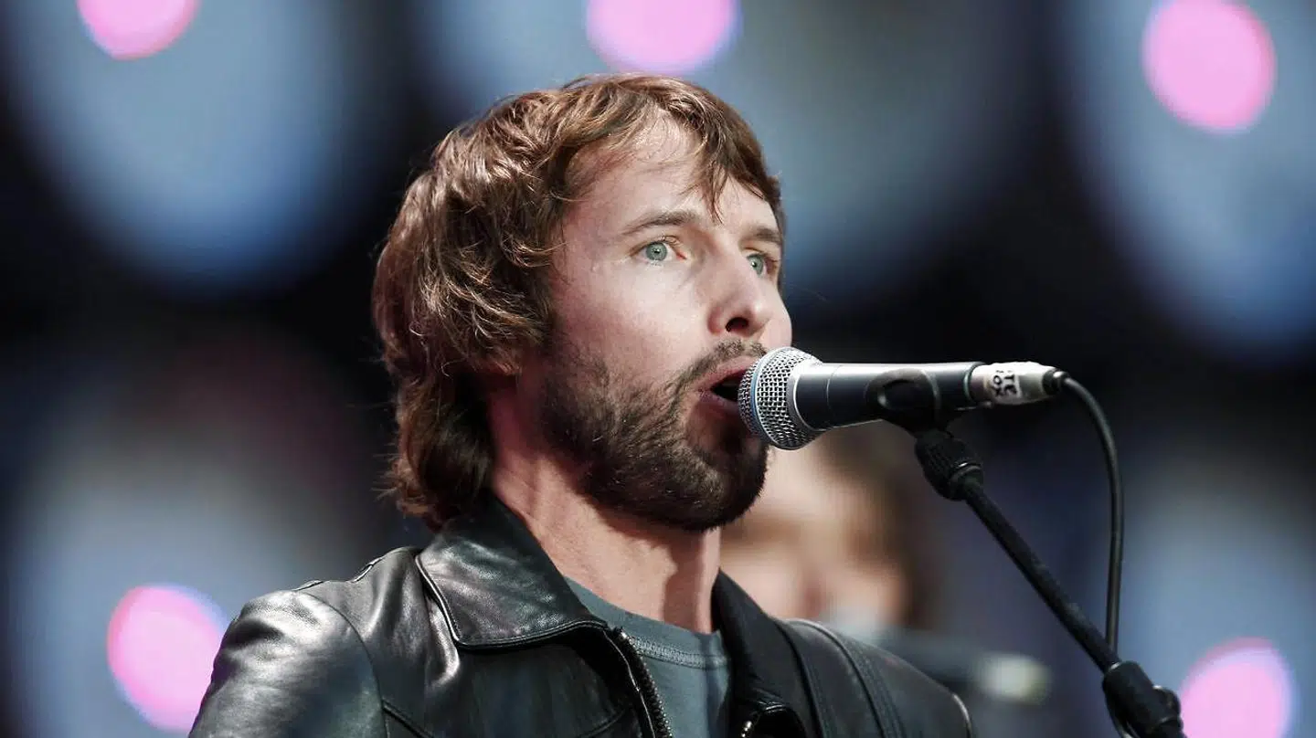 Sangeren James Blunt udlover dusør efter indbrud.