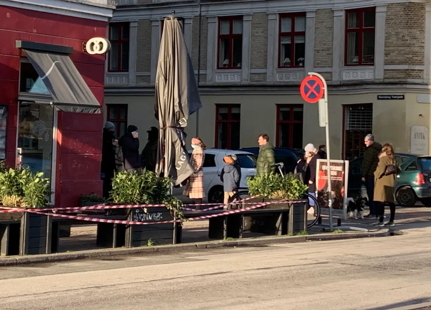 Man skal vbæne dig emd lidt tålmodighed, hvis man ikke lige er klar på selv at gå i køkkenet.