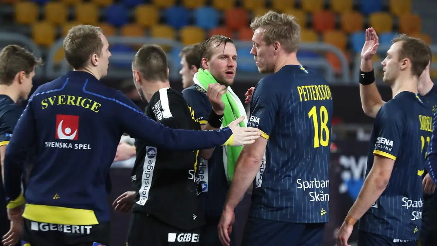 Den svenske landsholdslejr er ramt af corona-smitte.