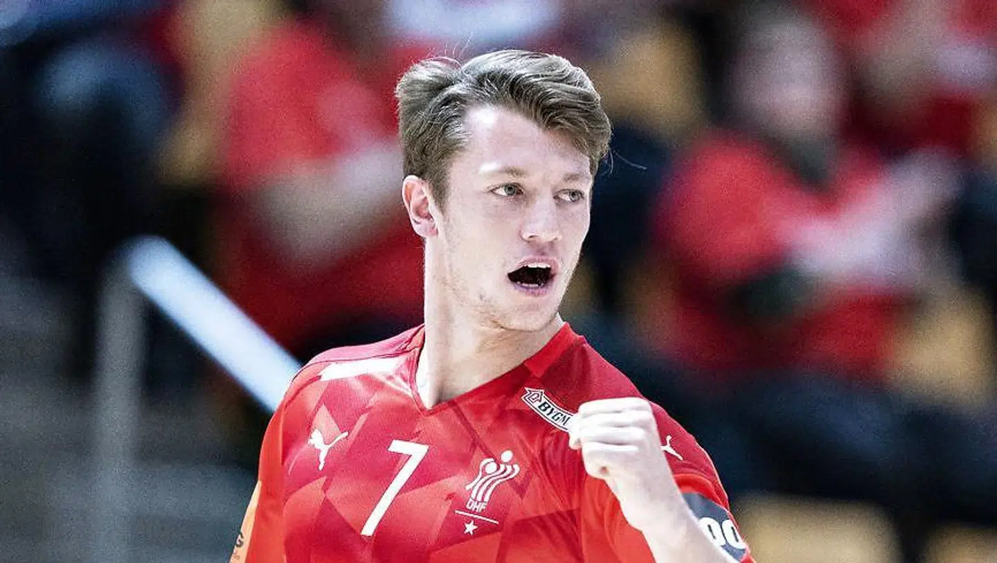 22-årige Emil Jakobsen har været sendt i isolation siden fredag.