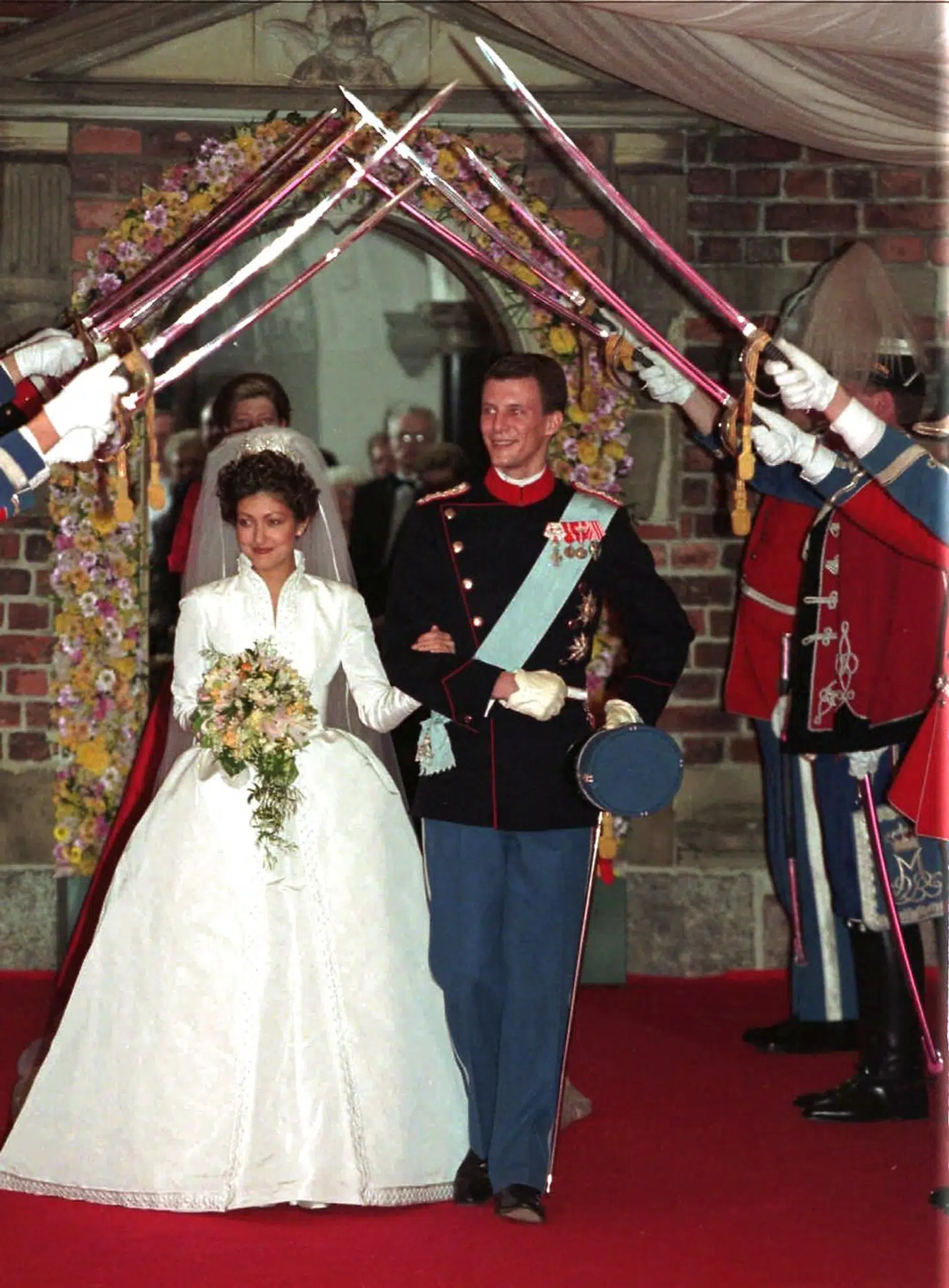 Prinsesse Alexandra husker med glæde tilbage på sin bryllupsdag med prins Joachim, fortæller hun i en ny kinesisk dokumentar.