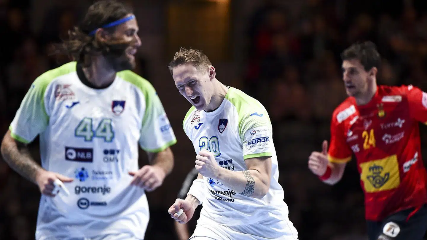 Slovenske Tilen Kodrin misser torsdagens opgør mod Sydkorea efter en positiv coronaprøve.