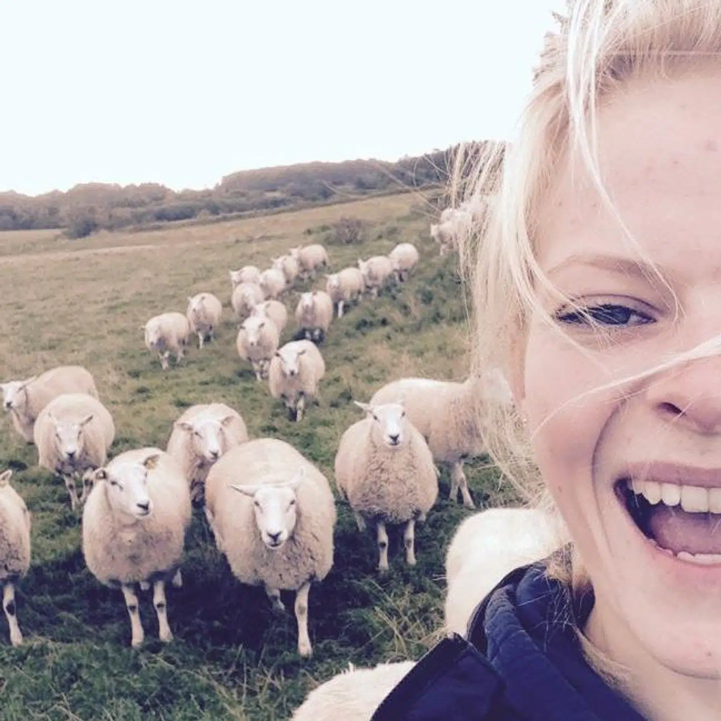 Shila Pedersen blev ramt af depression efter sin fyring fra Troldgaarden, som hovedsageligt leverer svinekød til restauranter. I dag arbejder hun på en gård med kvæg og er igen i gang med sin uddannelse.