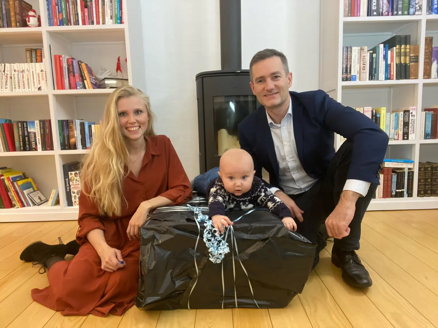 Den lille familie i hjemmet i Virum. Privatfoto.