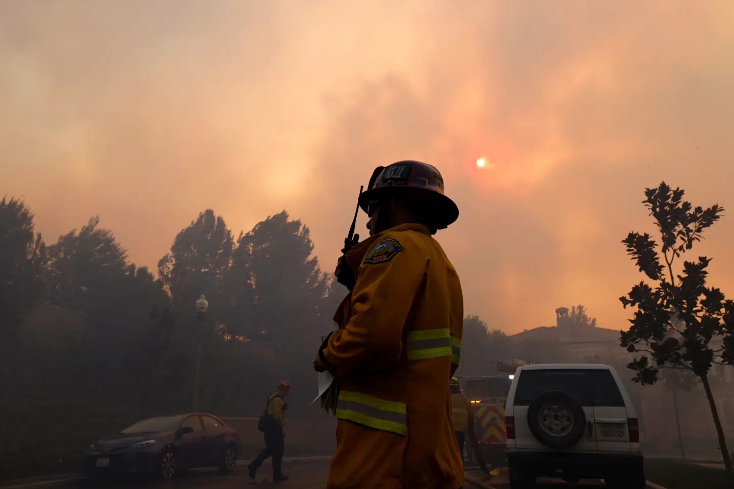 Brandvæsen kæmper mod skovbrande i Californien i september. Brandene spredte sig til en rekordstort område. Mike Blake/Reuters