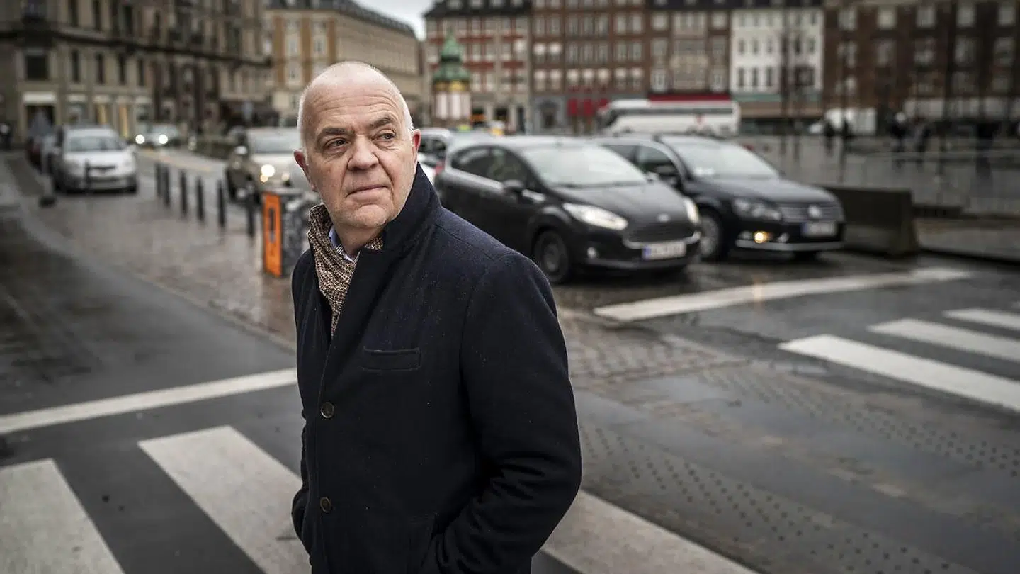 61-årige Jes Dorph-Petersen er fyret fra TV 2 efter en intern sexismeundersøgelse.