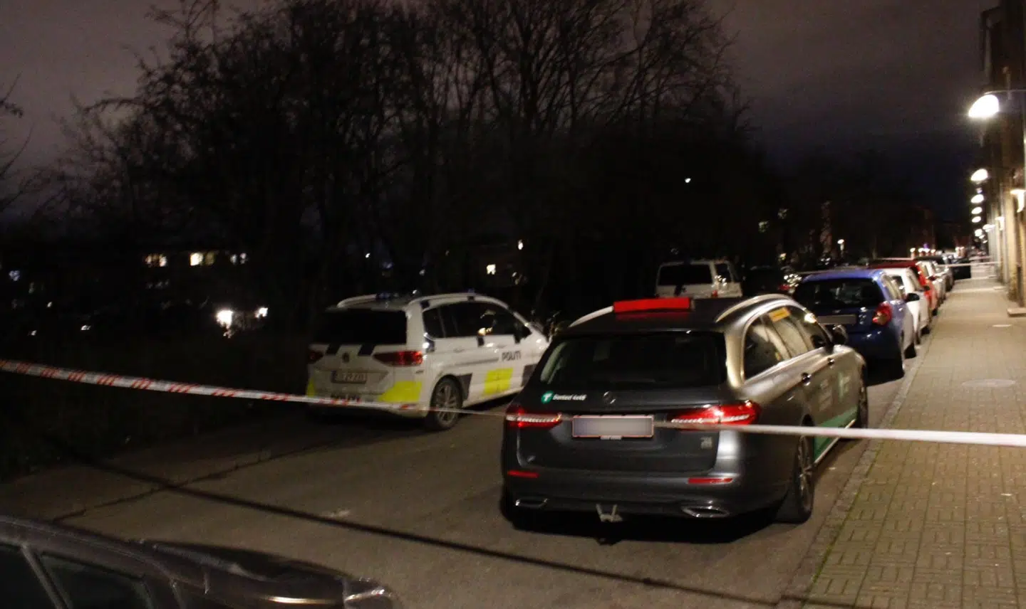 Politiet har afspærret et område i Tingbjerg.