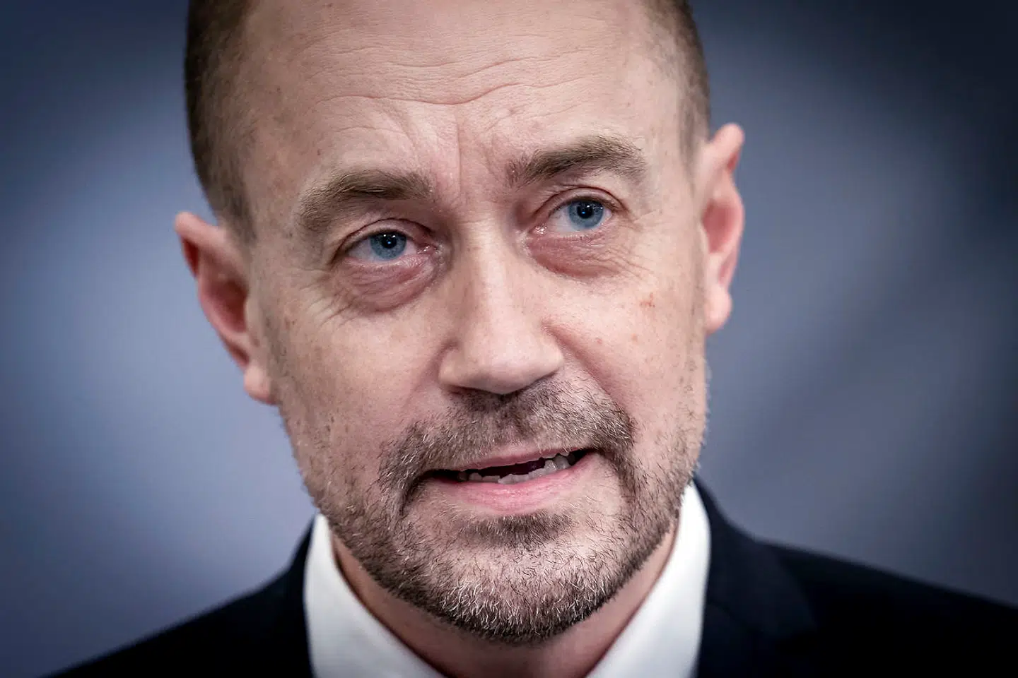 Pressemøde med statsminister Mette Frederiksen, Sundheds- og ældreminister Magnus Heunicke, direktør for Sundhedsstyrelsen Søren Brostrøm, direktør for Statens Serum Institut Henrik Ullum, rigspolitichef Thorkild Fogde og direktør i Lægemiddelstyrelsen Thomas Senderovitz i Spejlsalen på Christiansborg, tirsdag den 5. januar 2021.. (Foto: Liselotte Sabroe/Ritzau Scanpix)