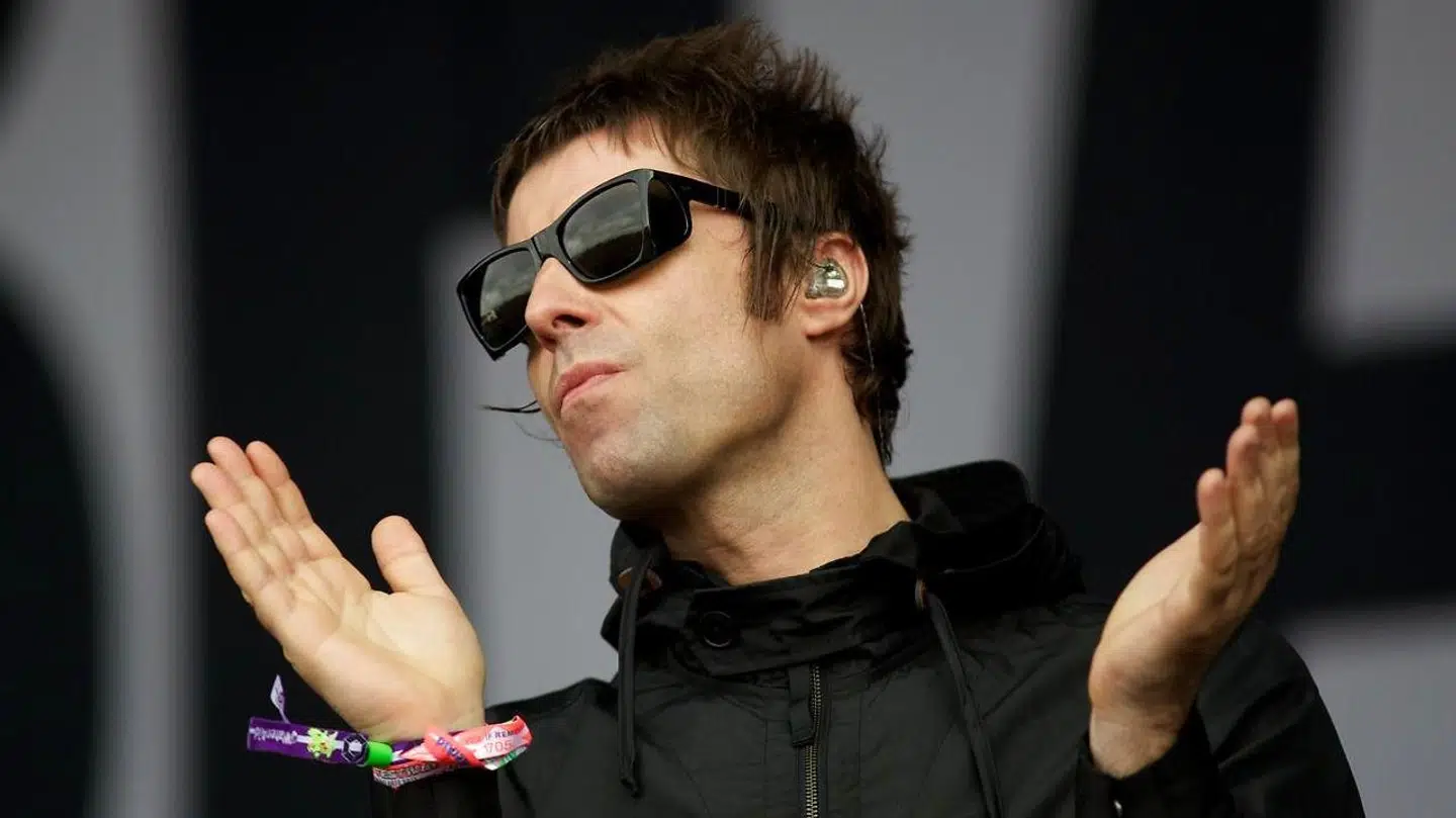Den tidligere Oasis-forsanger Liam Gallagher har rakt en hånd ud til sin storebror, så de kan blive genforenet.