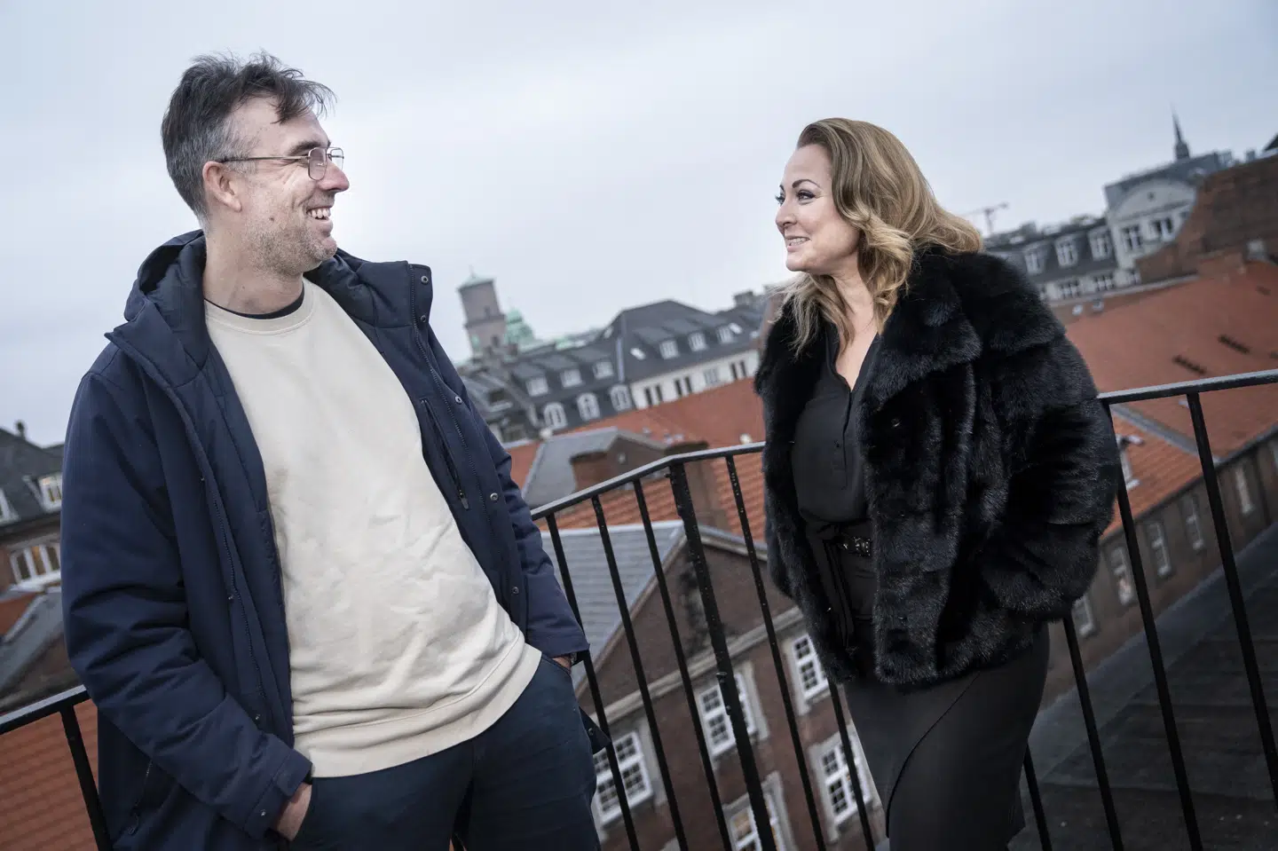 Stéphanie Surrugue havde ikke selv tænkt på, at lydoptagelserne fra hendes mange samtaler med prins Henrik kunne bruges til at skabe en ny dokumentar. Men dén tanke fik instruktør Ole Juncker, som derfor tog kontakt til tv-journalisten. Liselotte Sabroe/Ritzau Scanpix