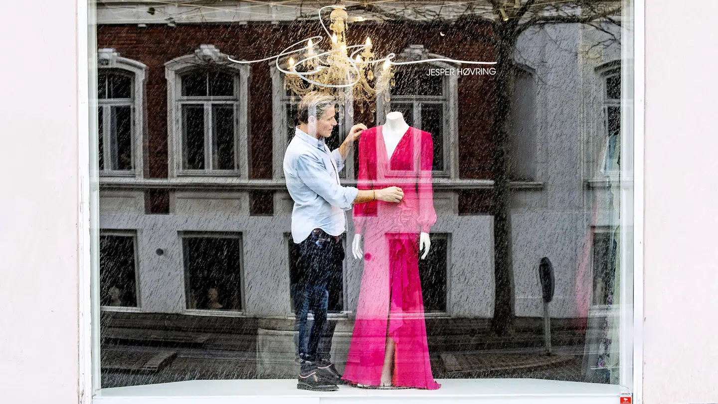 Jesper Høvring i sin butik på Frederiksberg.