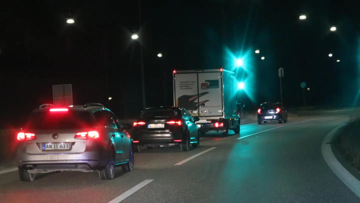 Sådan så det ud, da vaccinen i weekenden blev kørt under eskorte gennem Danmark.