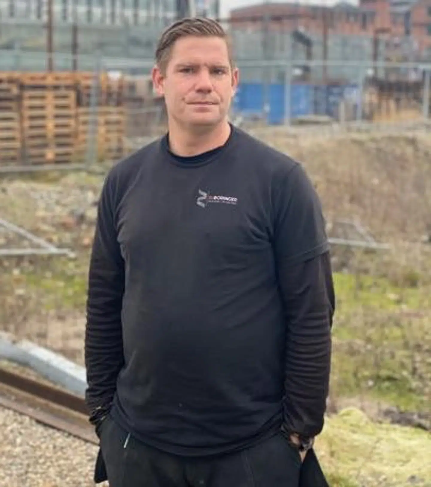 Dan Madsen vil ikke tage med familien på juleskiferie i Norge på grund af corona.