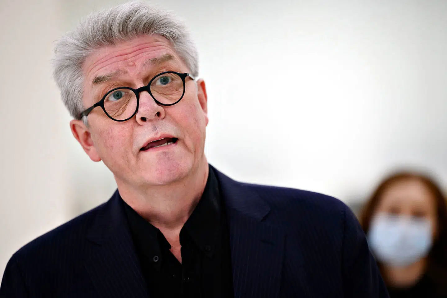 Karsten Hønge (SF), da beskæftigelsesministeren og forligspartierne Socialdemokratiet, Venstre, Radikale Venstre, Socialistisk Folkeparti, Konservative og Liberal Alliance præsenterer aftale om ressourceforløb, i Beskæftigelsesministeriet i København fredag den 11. december 2020.. (Foto: Philip Davali/Ritzau Scanpix)