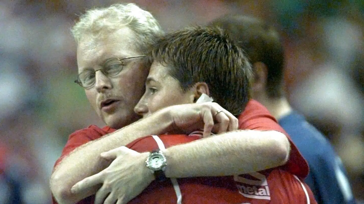 Urik Wilbek nød selv massiv succes med kvindelandsholdets store gennembrud i 90'erne. Her med Anja Andersen efter VM-triumfen i 1997.