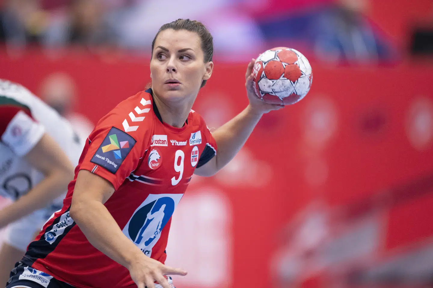 Nora Mørk og resten af de norske spillere spiller både om hæder og penge i EM-semifinalen mod Danmark. Claus Fisker/Ritzau Scanpix