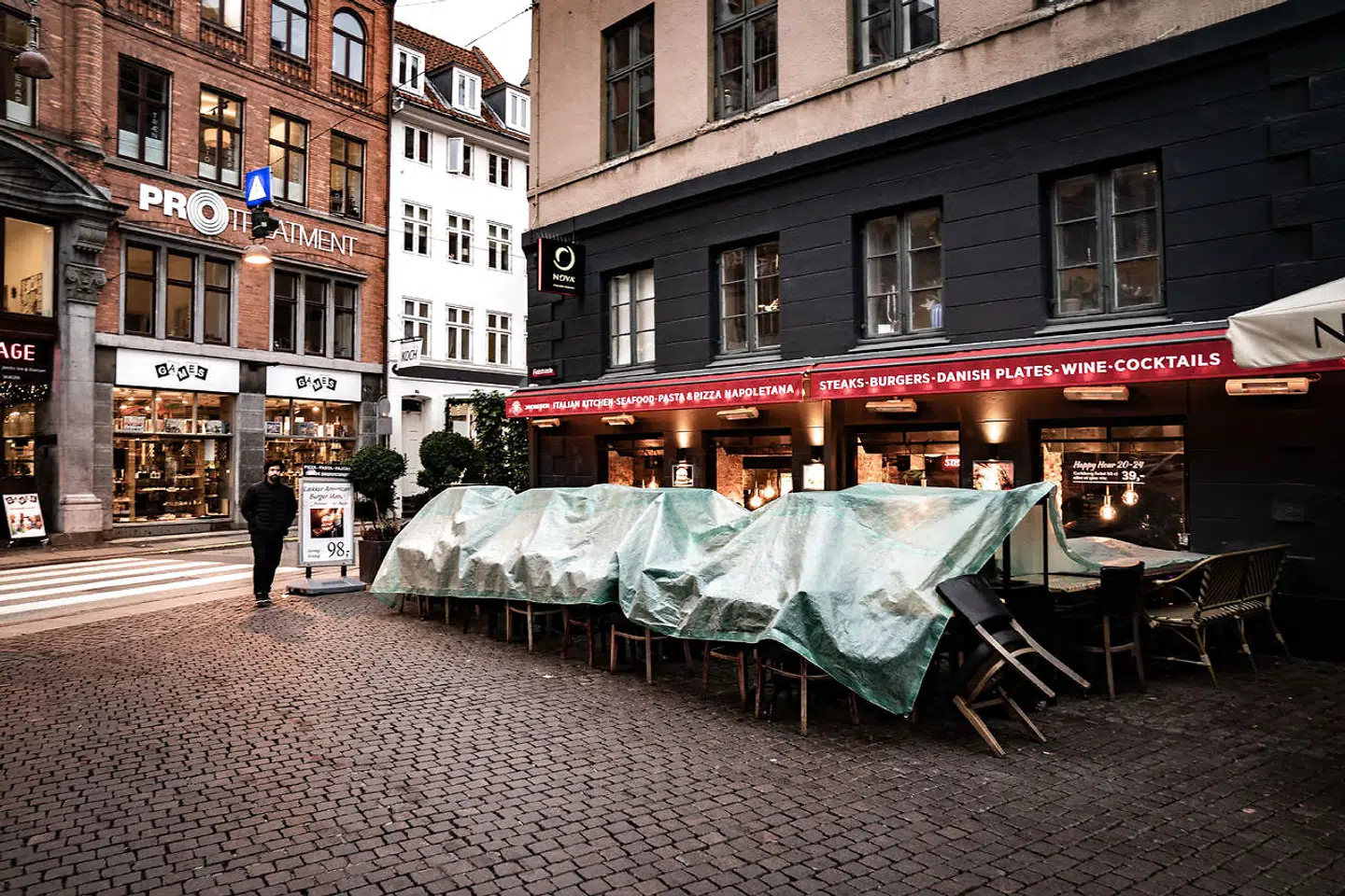 Lukkede caféer, barer og restauranter i København.