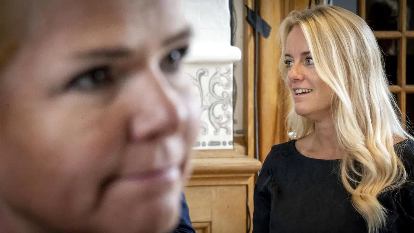 Inger Støjberg har gennem hele forløbet fået stor opbakning til hendes fremgangsmetode fra blandt andet Pernille Vermund fra Nye Borgerlige, såvel som Pia Kjærsgaard fra Dansk Folkeparti.