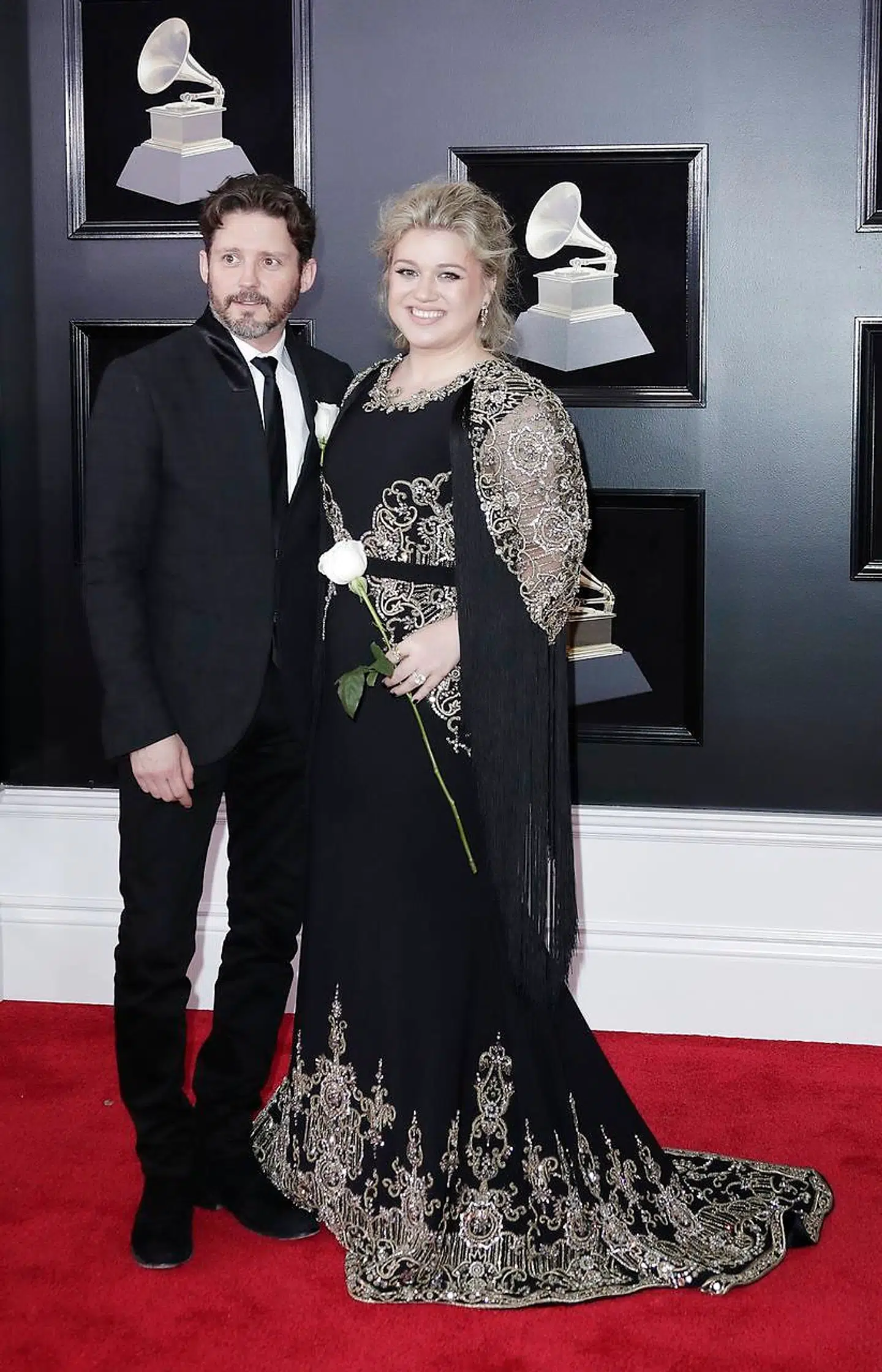 Brandon Blackstock og Kelly Clarkson i 2018, mens de stadig var samen. Foto EPA/JASON SZENES