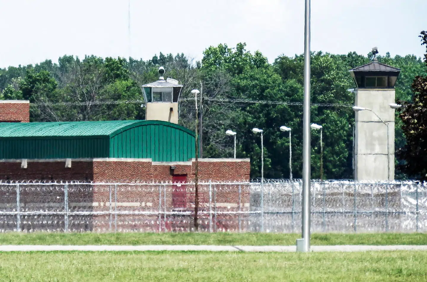 Bag disse mure fandt henrettelsen sted.