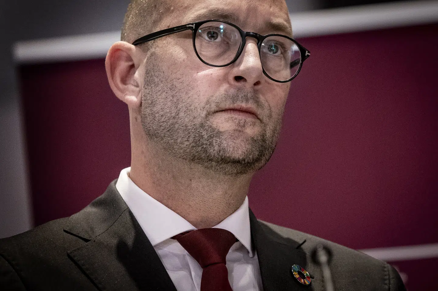 Fødevareminister Rasmus Prehn fremlagde sammen med Fødevarestyrelsen fredag tre modeller for opgravning af døde mink. Fælles for dem er, at det vil tage måneder og koste millioner af skatteydernes penge at gennemføre. Liselotte Sabroe/Ritzau Scanpix