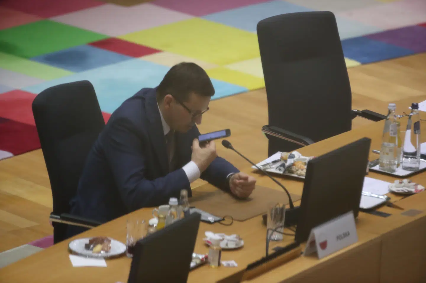 Den polske premierminister, Mateusz Morawiecki, stillede i løbet af nattens forhandlinger krav om, at resten af EU-landene skulle garantere Polen flere penge til at klare den grønne omstilling. Yves Herman/Ritzau Scanpix