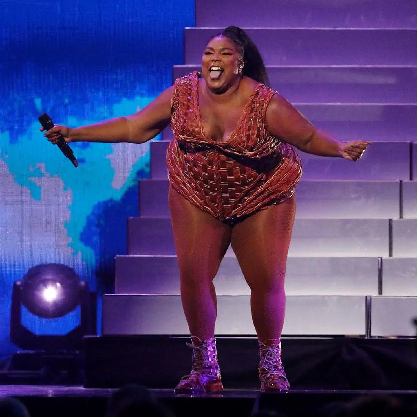 Lizzo på scenen under Brit Awards i februar.