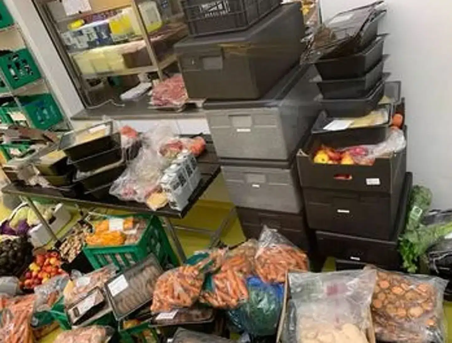 Råvarer for mange tusinde kroner blev foræret bort.