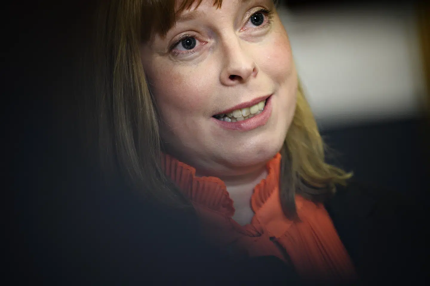Kulturminister Joy Mogensen (S) beklager, at det har taget den tid, det har, at ændre en omdiskuteret støtteordning, hvor kunstnere har skullet fremlægge kontrakter, der viser aktiviteter, der ikke er blevet til noget i efteråret på grund af coronarestriktioner. Philip Davali/Ritzau Scanpix