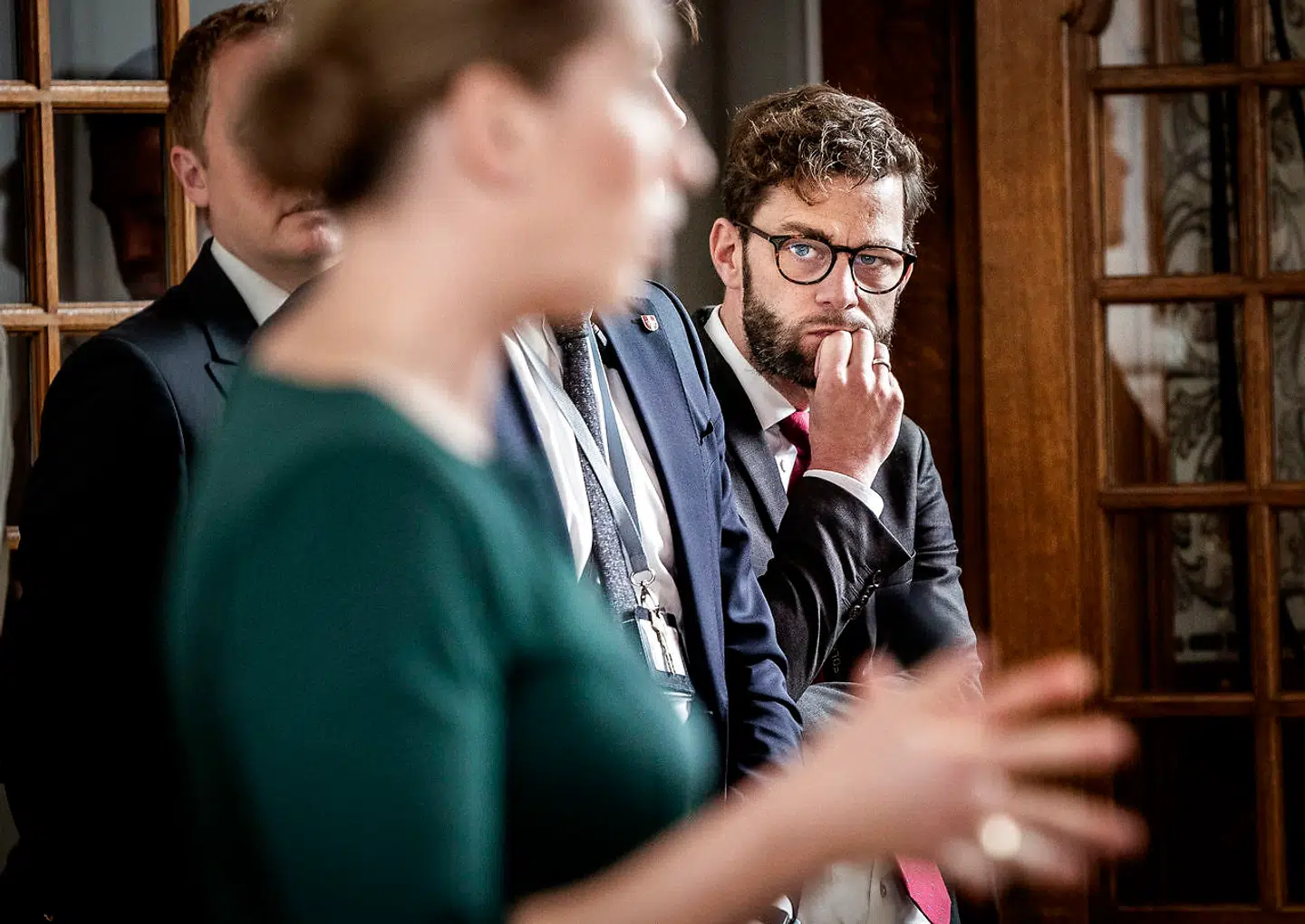 Statsminister Mette Frederiksen og særlig rådgiver Martin Justesen efter Folketingets åbning på Christiansborg 6. oktober 2020. (Foto: Liselotte Sabroe/Ritzau Scanpix)