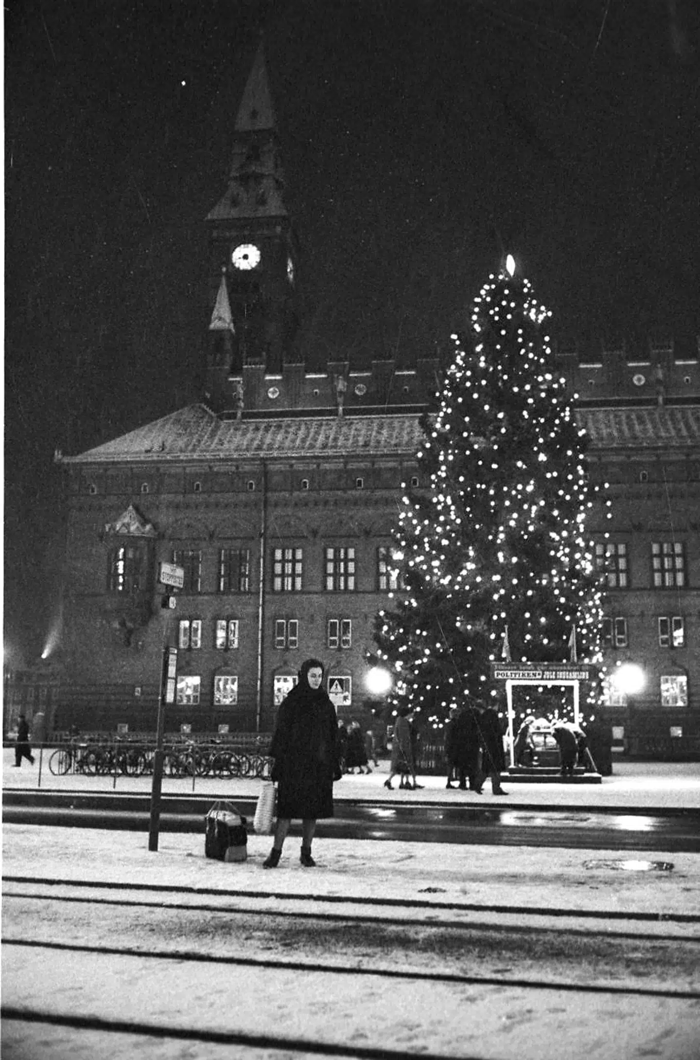 Rådhuspladsen et par dage før juleaften 1961