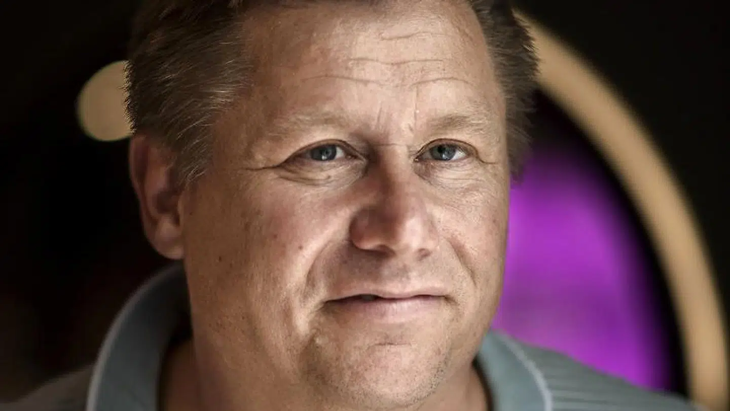 Kasi-Jesper har flere gange opbygget succesfulde smykkevirksomheder. Men kan han vinde sagen mod Pandora og blive milliardær igen?