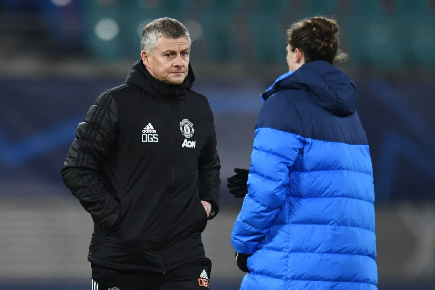 Manchester Uniteds manager, Ole Gunnar Solskjær, så opgivende ud efter nederlaget til RB Leipzig. United er dermed ude af dette års Champions League-turnering. I weekenden venter den næste store udfordring med lokalopgøret mod Manchester City. Annegret Hilse/Reuters