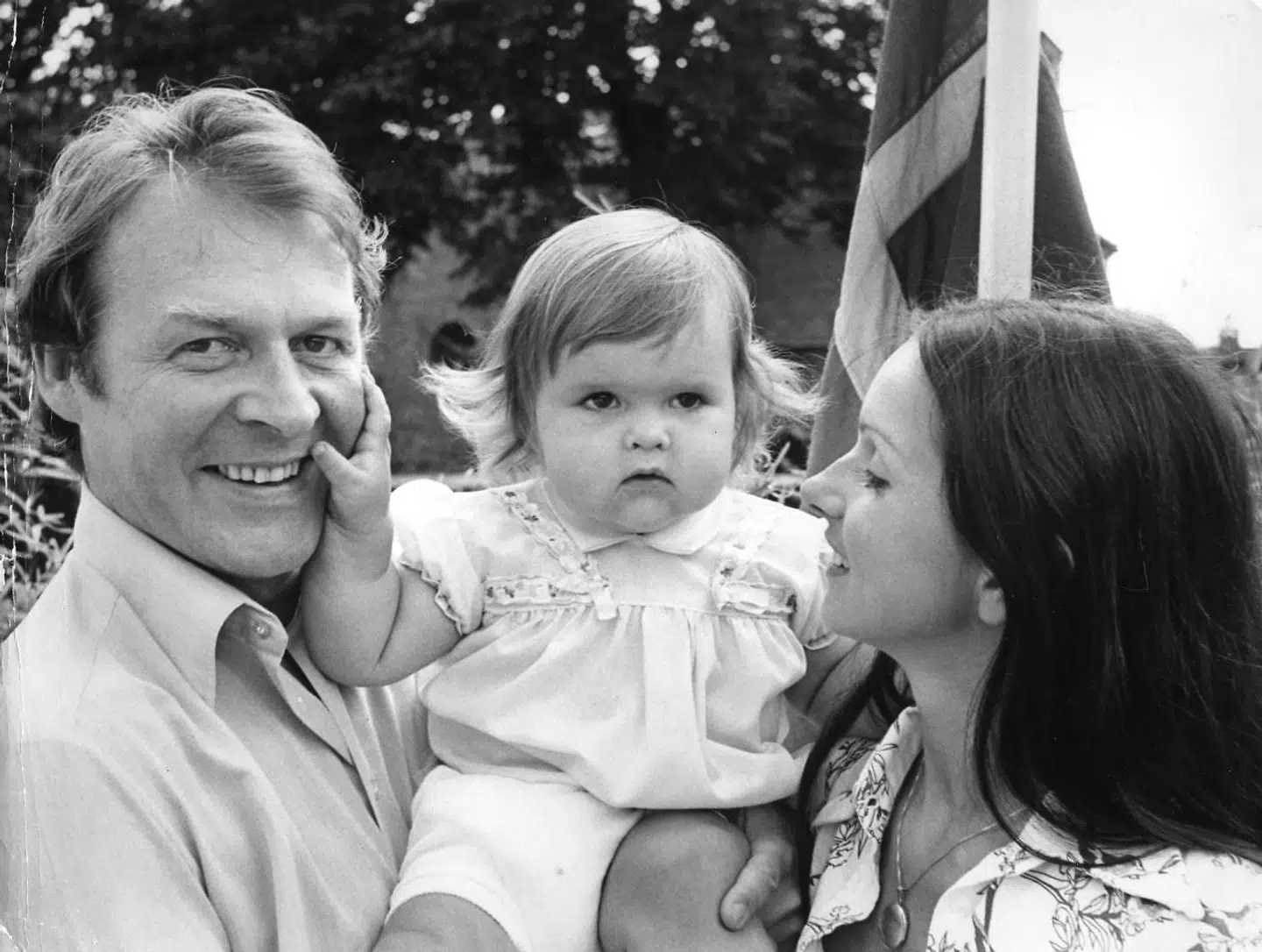 Interessen for kvinder har aldrig fejlet noget. Her ses han med Sonja Oppenhagen, som han fik datteren Anne med.