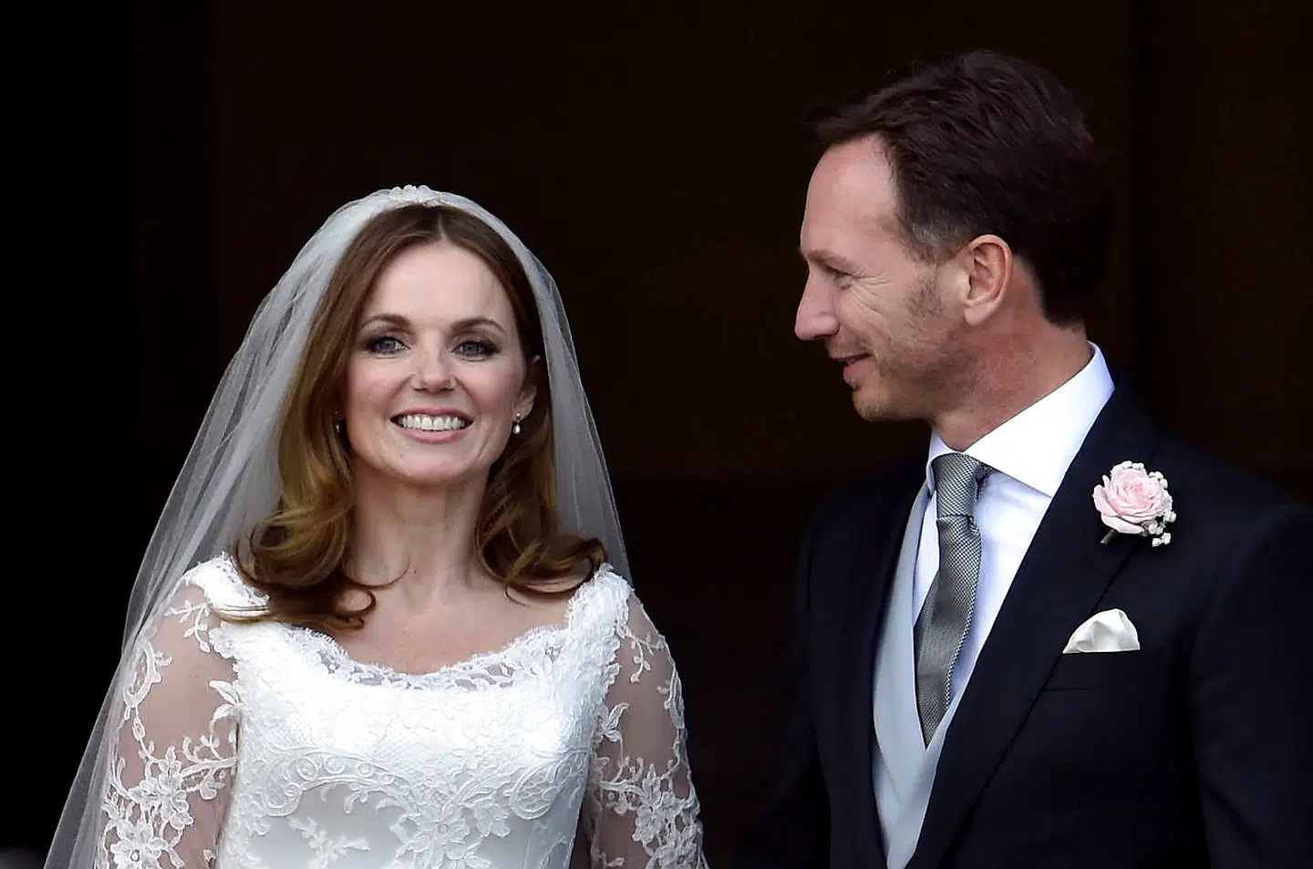 Her ses geri Horner ved sit bryllup, hvor hun blev gift med formel 1-køreren Christian Horner.