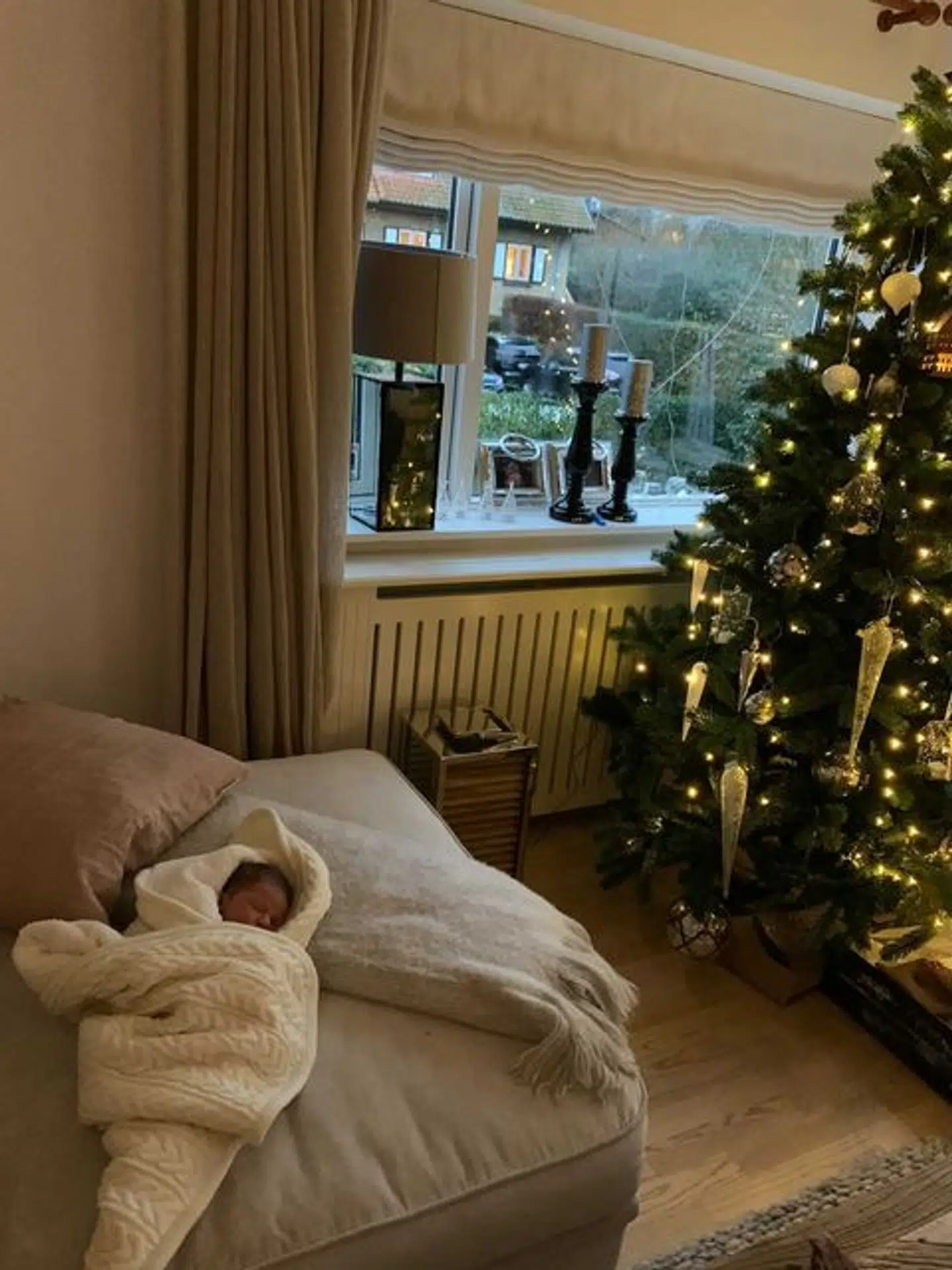 Amalies datter Hannah skal før første gang i år opleve julen, selv om hun formodentlig vil sove det meste af dagene væk.