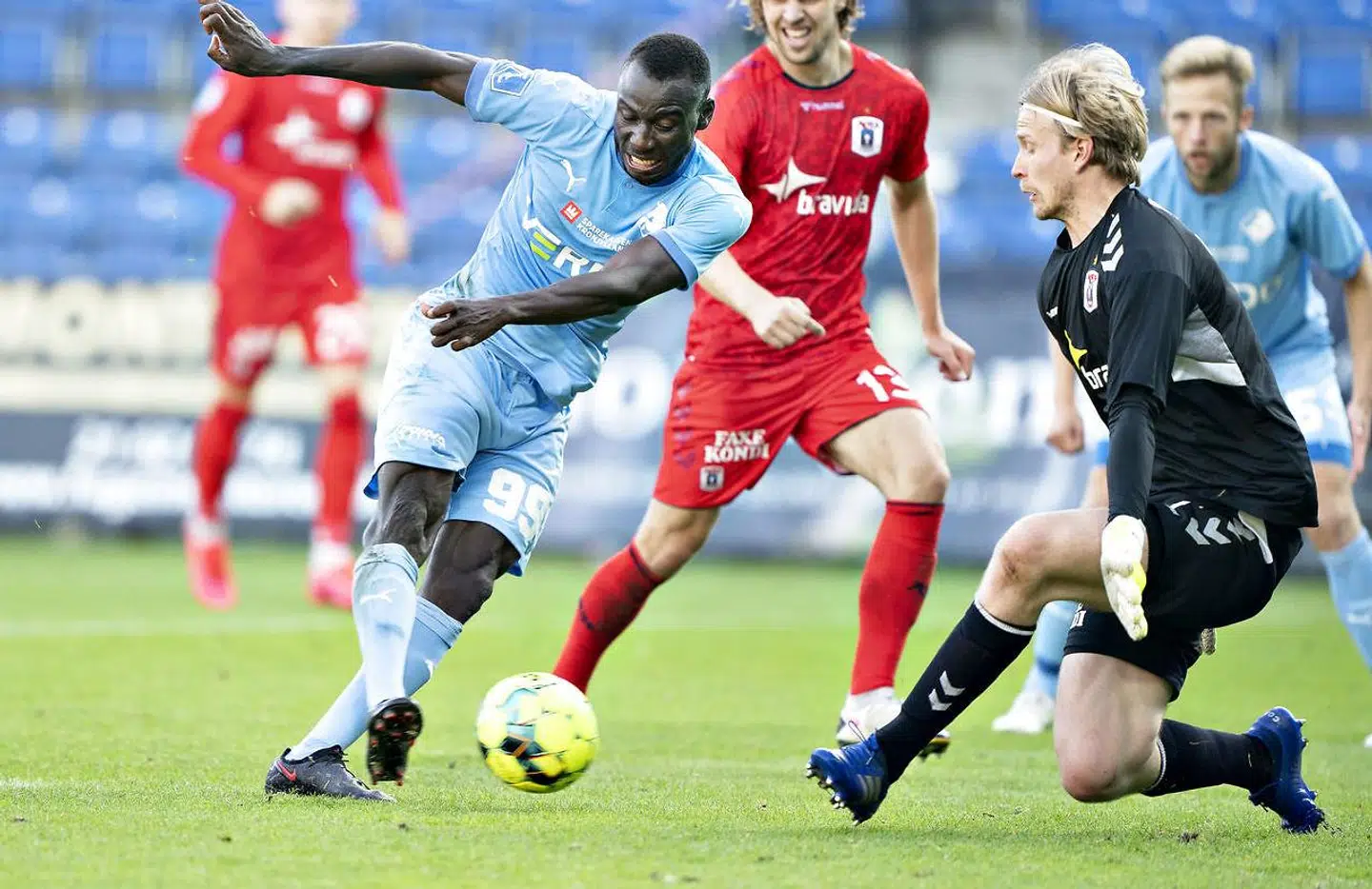 William Eskelinen (th.) i aktion mod Randers tilbage i september måned