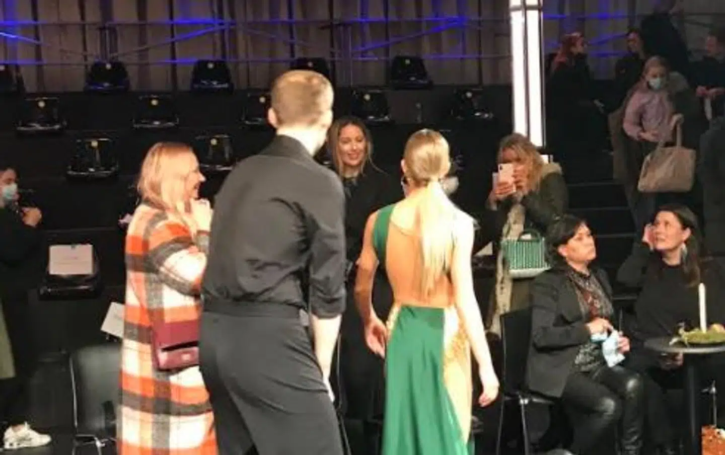 Mathilde Gøhler dukkede op for at heppe på veninden.