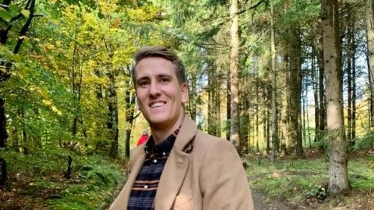 Anders Rasmussen skal også snart til eksamen. Han forstår slet ikke, hvorfor skolen pludselig ikke kan omlægge til online. Foto: Privat.