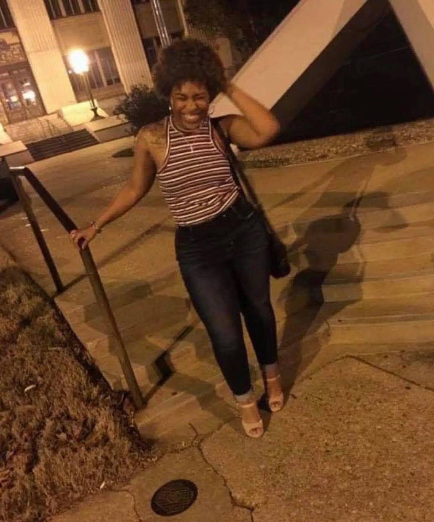 Tori Moses har været forsvundet siden begyndelsen af november, og hendes storesøster frygter det værste.