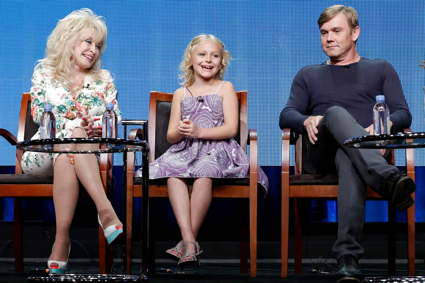 Skuespilleren Ricky Schroder sammen med Dolly Parton og Alyvia Lind.