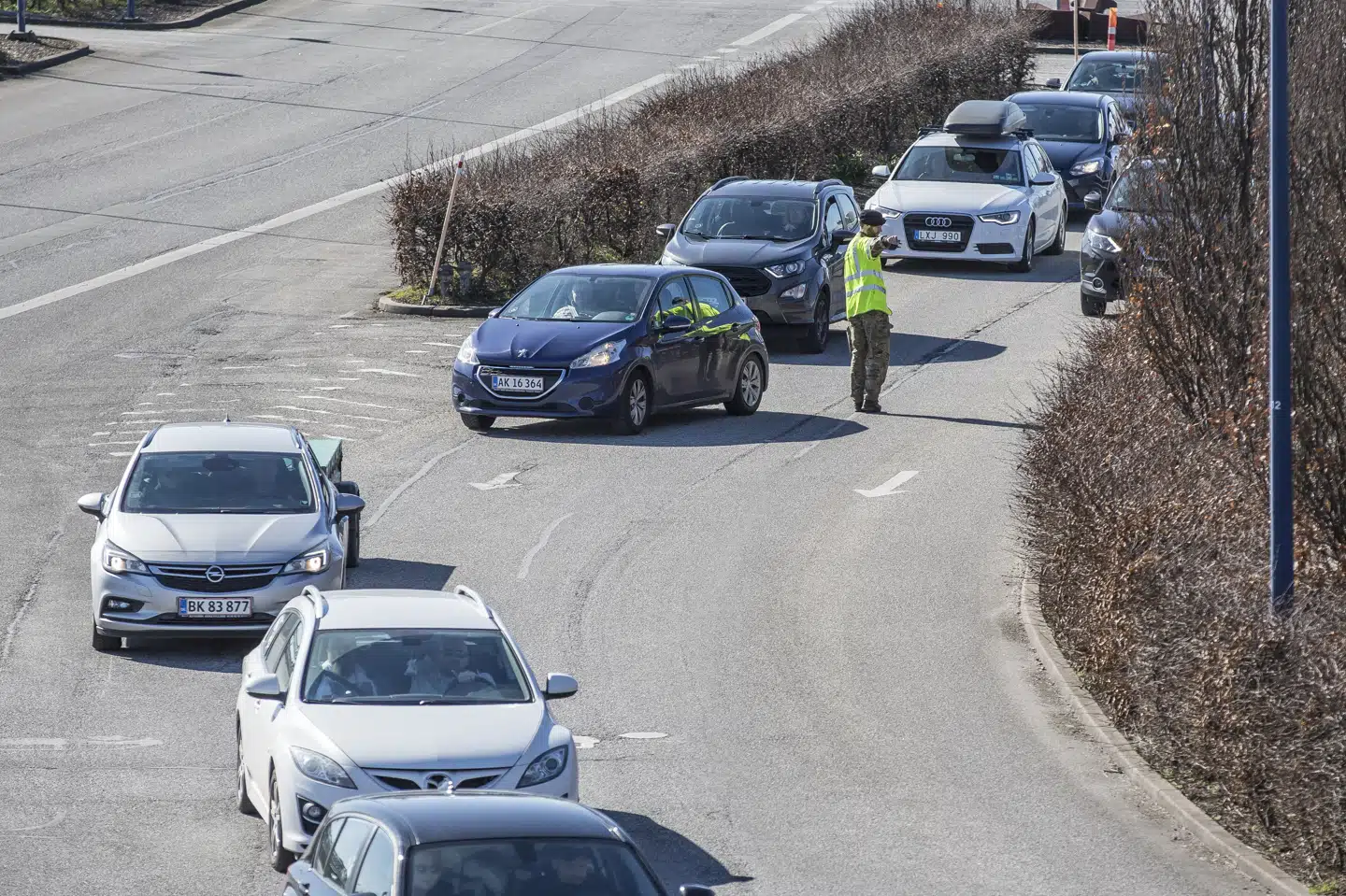 Regeringen er gået ind i østrigsk sag ved EU-domstolen om midlertidig grænsekontrol. Danmark støtter Østrig.   - Jeg frygter selvfølgelig, at hvis Østrig taber sagen, så kan det også få konsekvenser for Danmarks muligheder for at fastholde grænsekontrollen, siger udlændinge- og integrationsminister Mattias Tesfaye. Mads Claus Rasmussen/Ritzau Scanpix