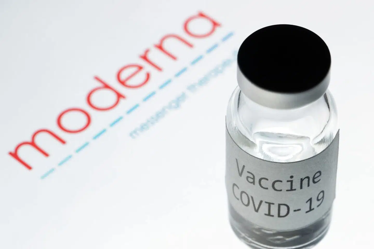 Også den amerikanske medicinalvirksomhed Moderna har meldt ud, at deres vaccine er klar til godkendelse.