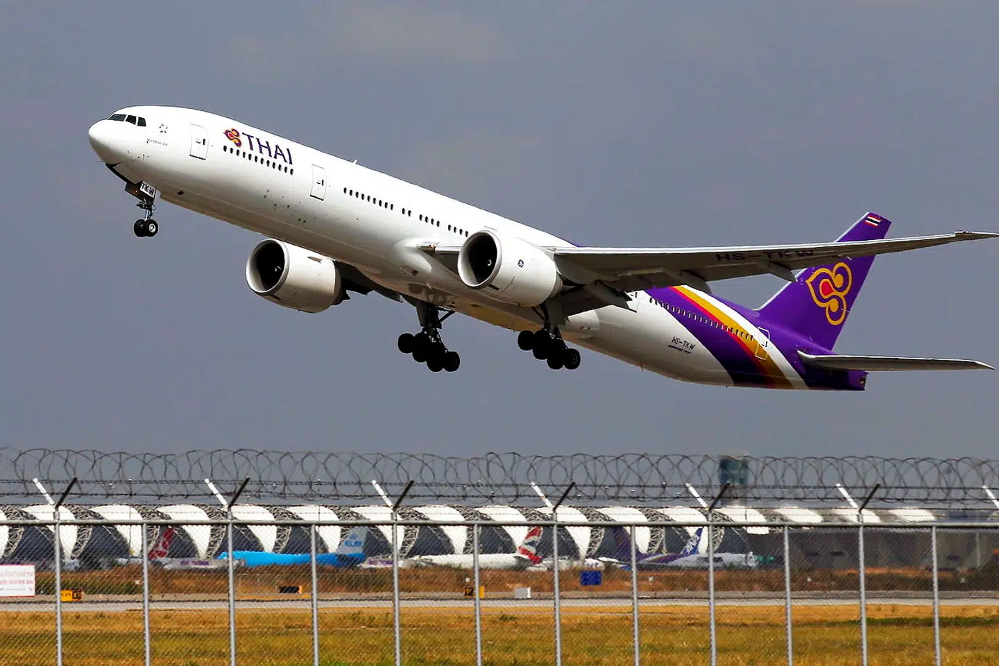 Et fly fra Thai Airways letter fra Suvarnabhumi Airport.
