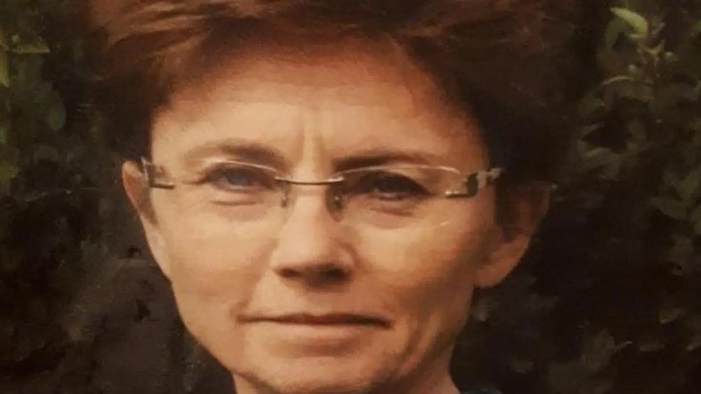 Politiet efterlyser den 64-årige Lisbet, som er gået fra et plejecenter i Odensen.